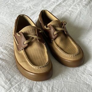 Sperry boat shoes size 9.5 M
